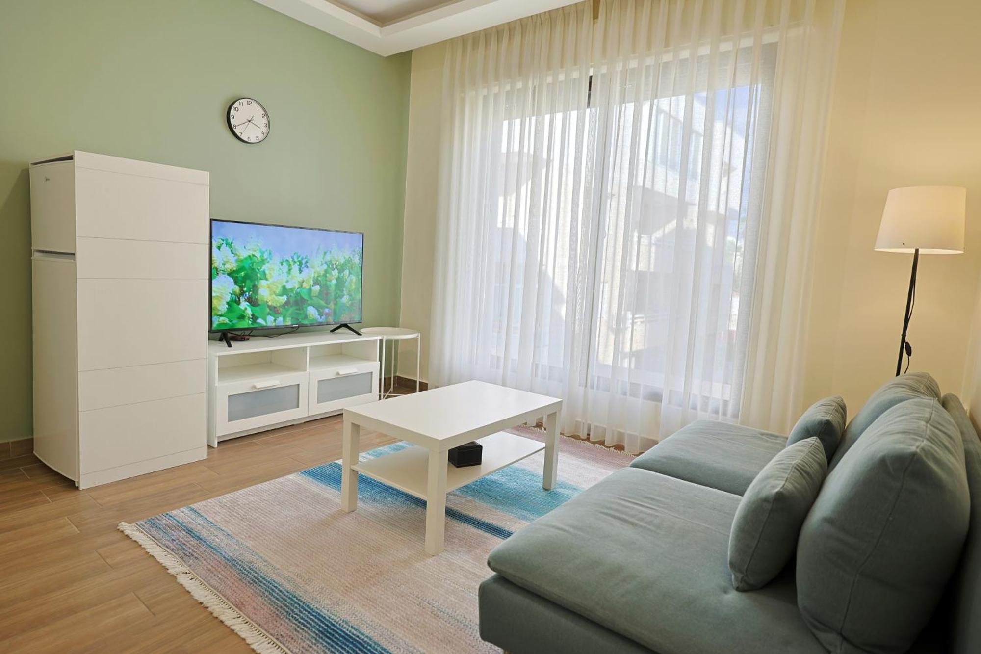 46 Serviced Apartments Аман Екстериор снимка