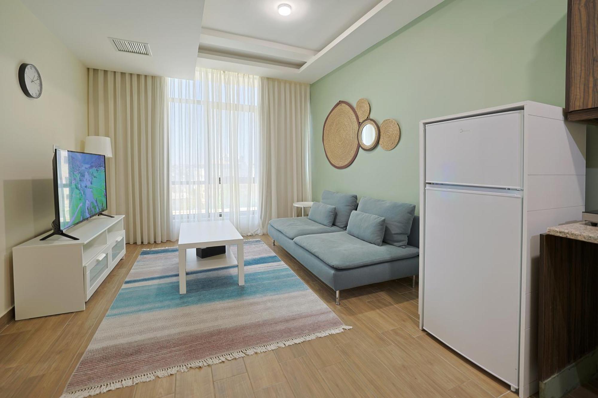 46 Serviced Apartments Аман Екстериор снимка