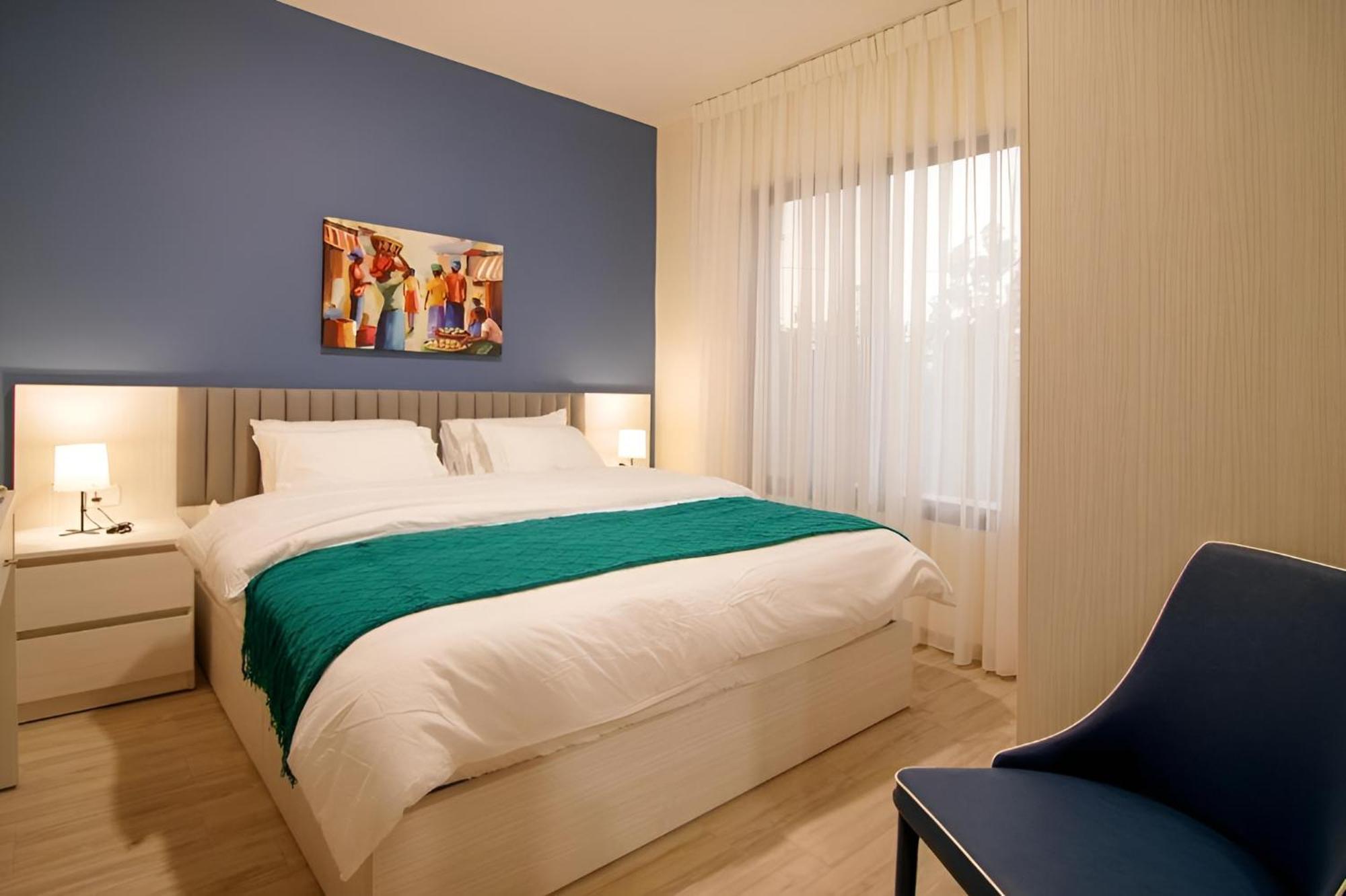 46 Serviced Apartments Аман Екстериор снимка