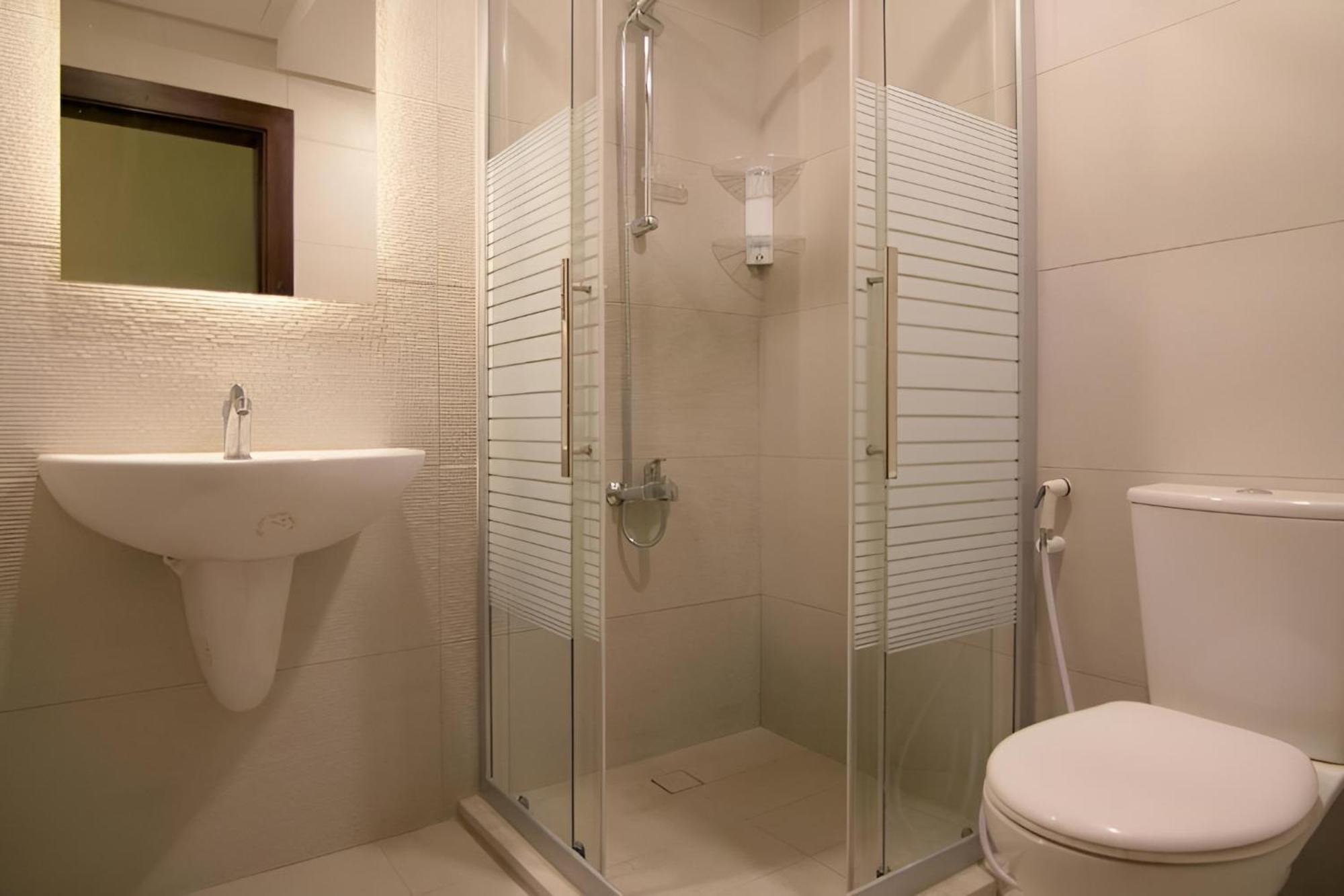 46 Serviced Apartments Аман Екстериор снимка